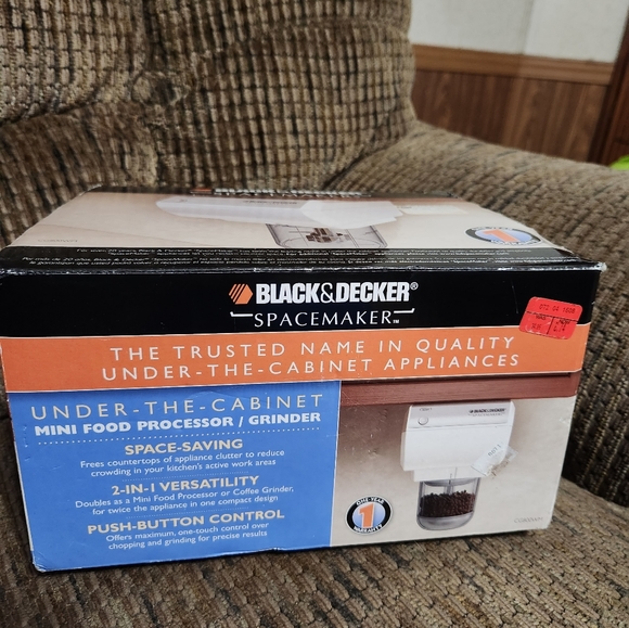 BLACK+DECKER Spacemaker Mini Food Processor and Grinder Under the Cabinet CG800 - Picture 3 of 8